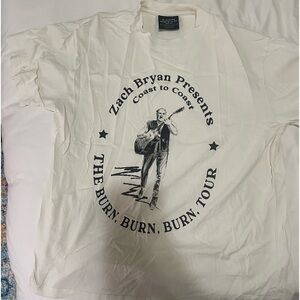 NWOT Zach Bryan size Medium concert merch
